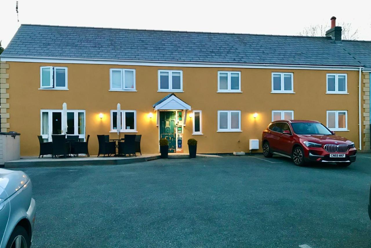 The Ferryboat Hotel Fishguard Exterior photo