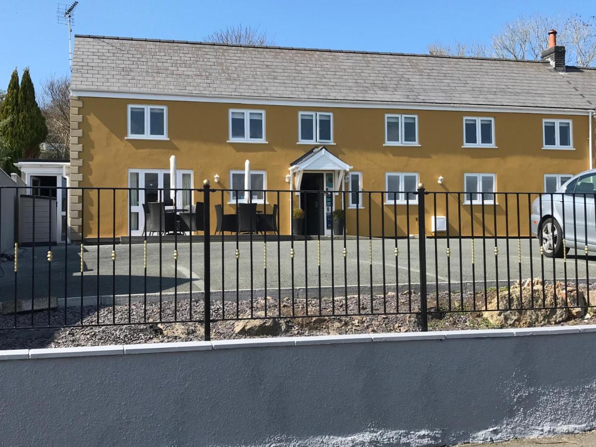 The Ferryboat Hotel Fishguard Exterior photo