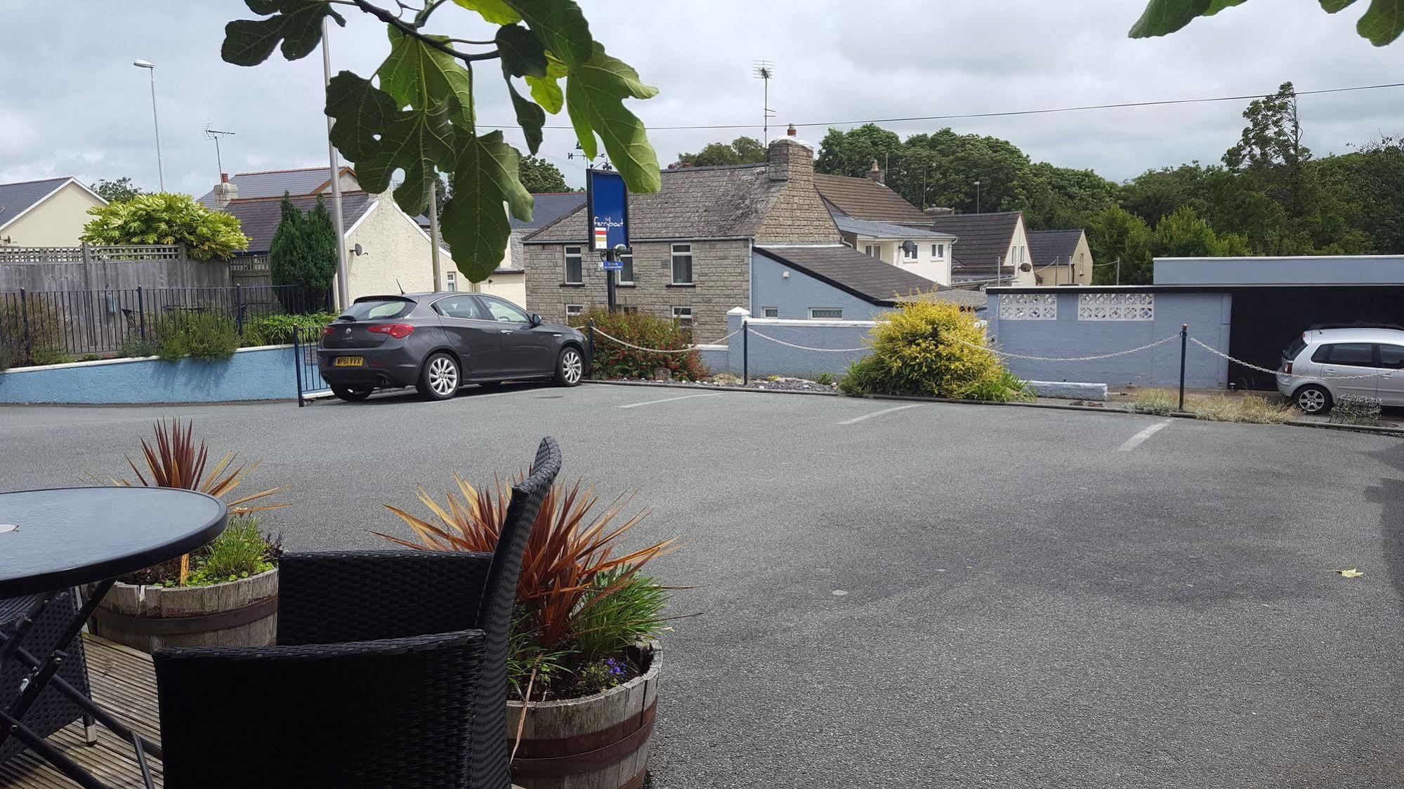 The Ferryboat Hotel Fishguard Exterior photo